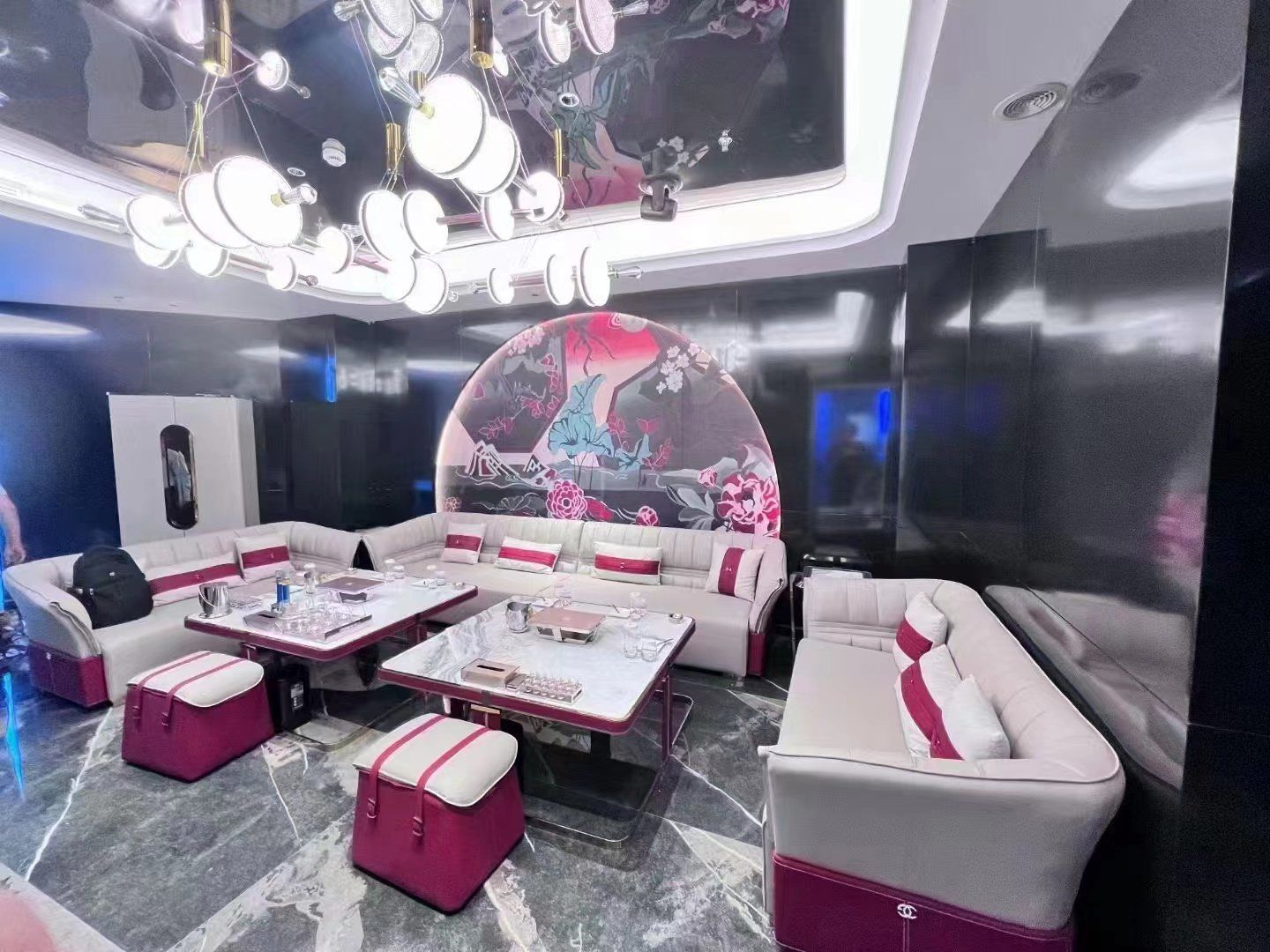 齐齐哈尔商务ktv商务ktv能否组局解析-龙沙区ktv订房